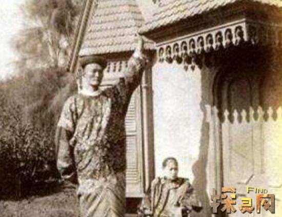 世界上最高的人，清朝巨人詹世钗3.19米(比姚明高90cm)