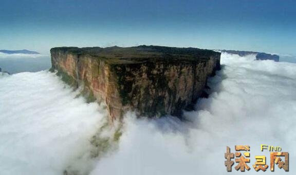 世界上最独特的山，空中浮岛罗赖马山就像空中仙境