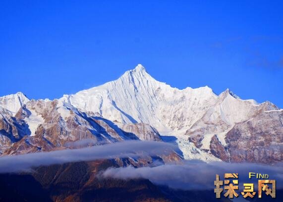 世界上最美的山，新西兰瑙鲁赫伊山犹如魔戒中的末日火山