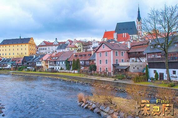 最美的中世纪欧洲小镇，捷克CK小镇浓墨重彩似油画中童话世界